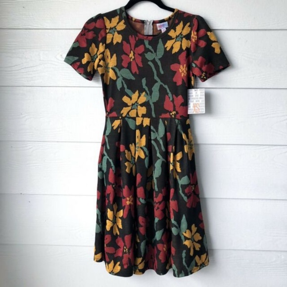 LULAROE Amelia XS Fall Leaves Print Dress NWT - Picture 2 of 9
